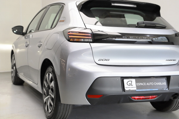 PEUGEOT 208 1.2 MHEV Style-image-3