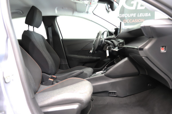 PEUGEOT 208 1.2 MHEV 110 Style-image-8