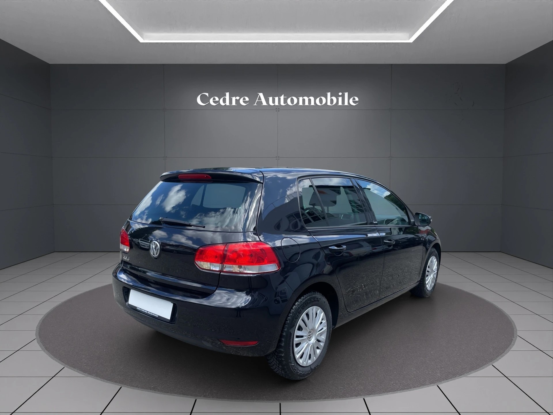 VW Golf 1.2 TSI BlueMotion Technology Trendline-image-2