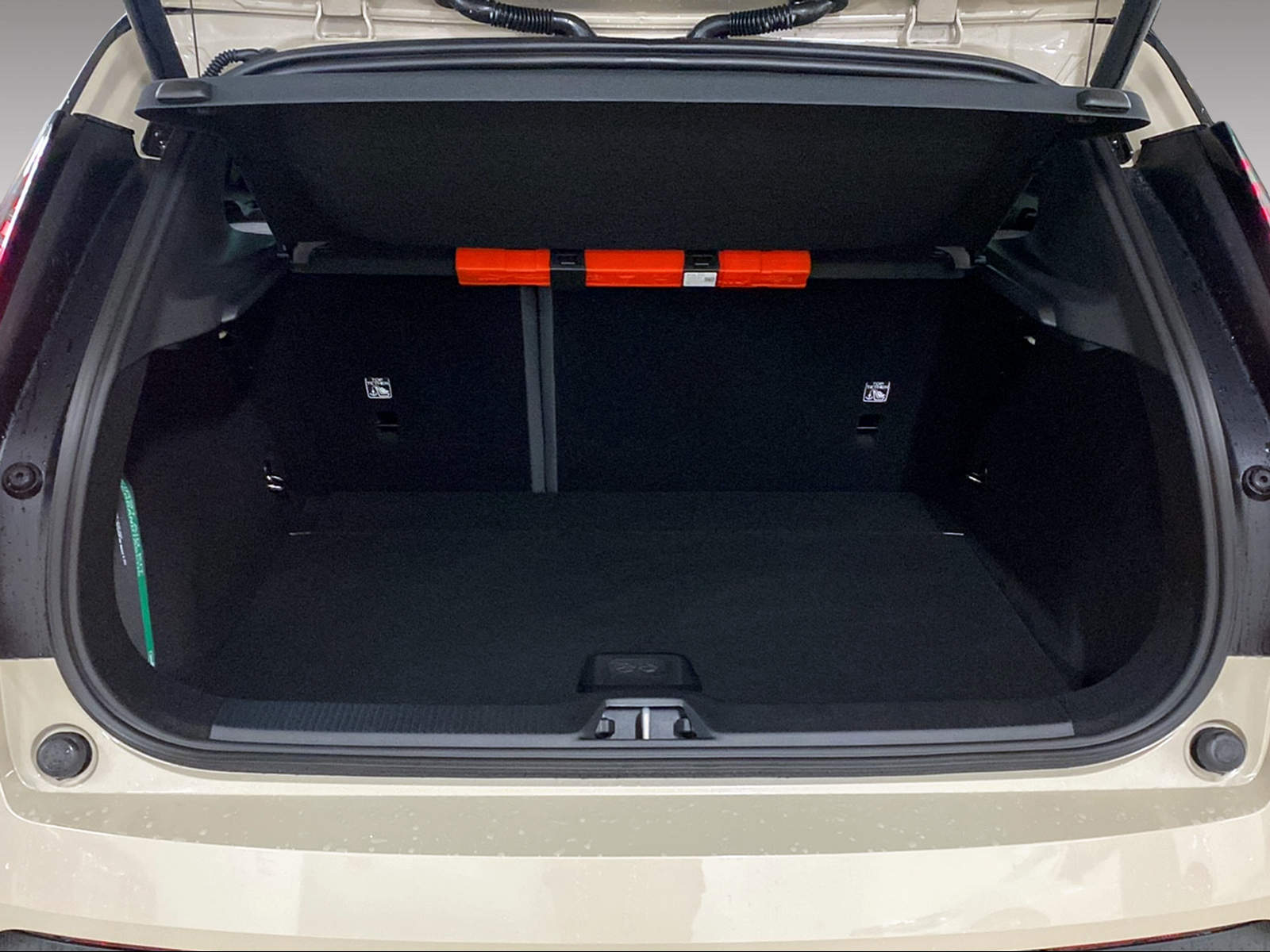 VOLVO EX 30 E60 Twin Ultra Performance AWD-image-13