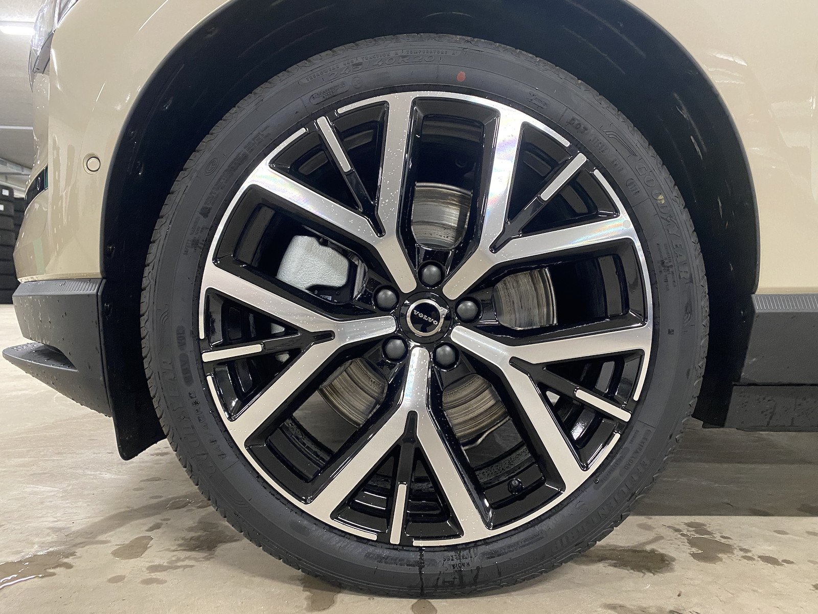 VOLVO EX 30 E60 Twin Ultra Performance AWD-image-14