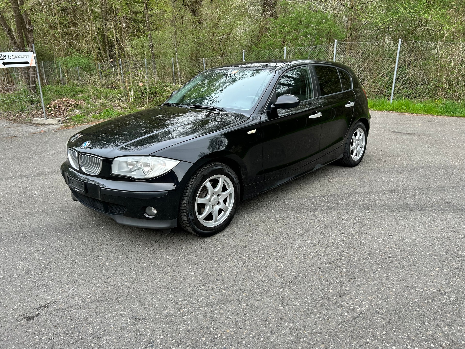 BMW 116i-image-0