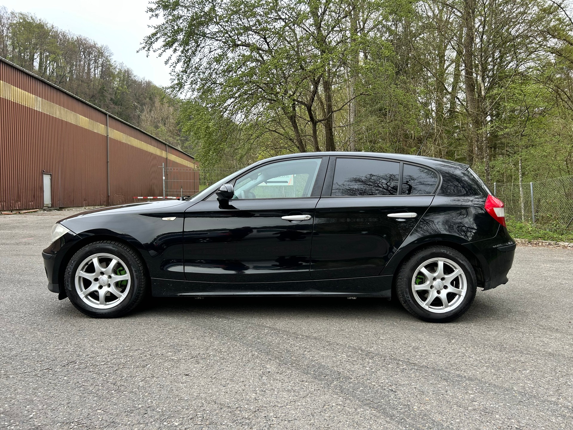 BMW 116i-image-2