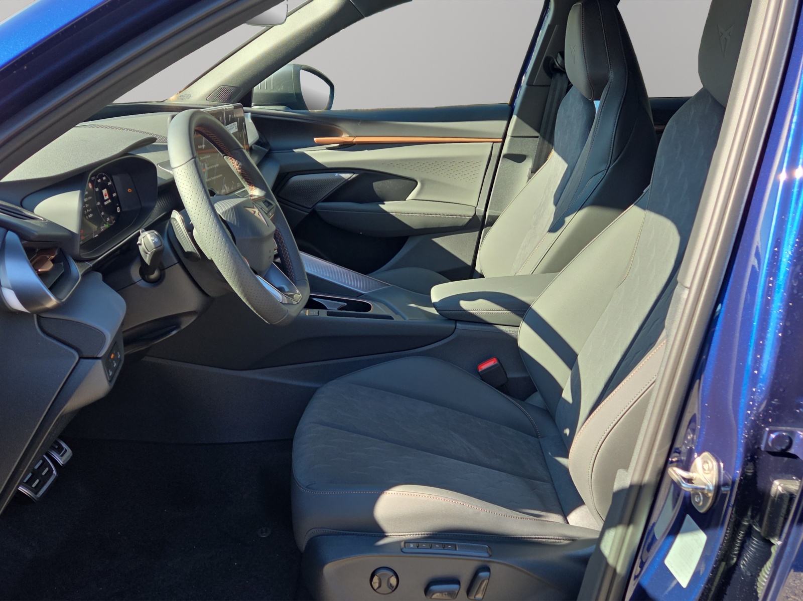 CUPRA Terramar 2.0 TSI DSG Prime Edition VZ 4Drive-image-5