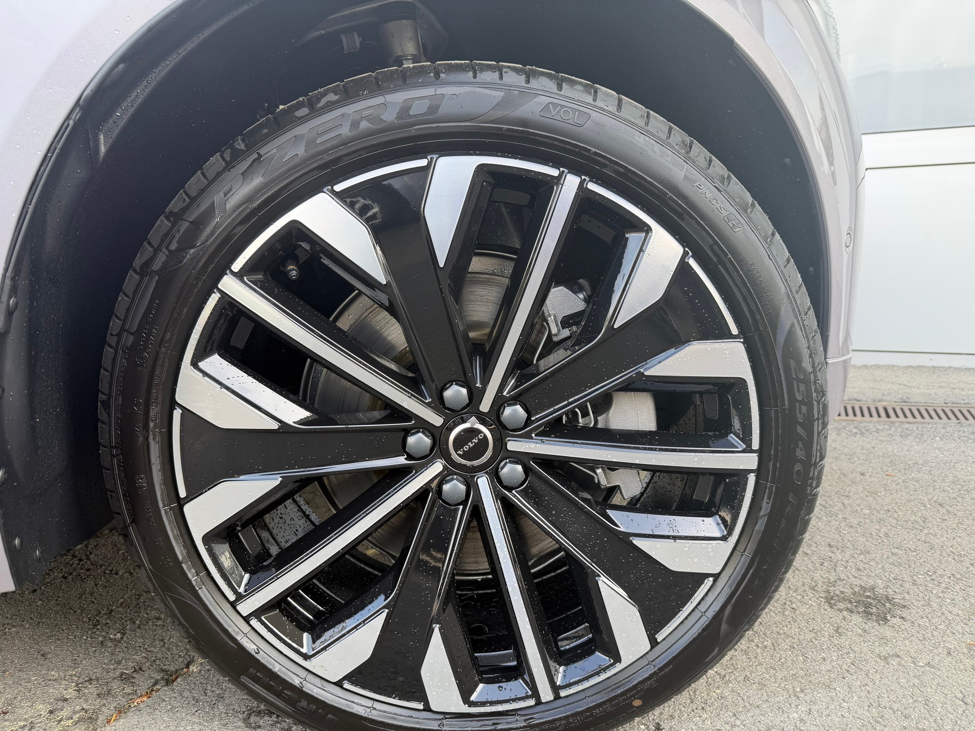 VOLVO XC60 T8 eAWD Ultra Dark Geartronic-image-10