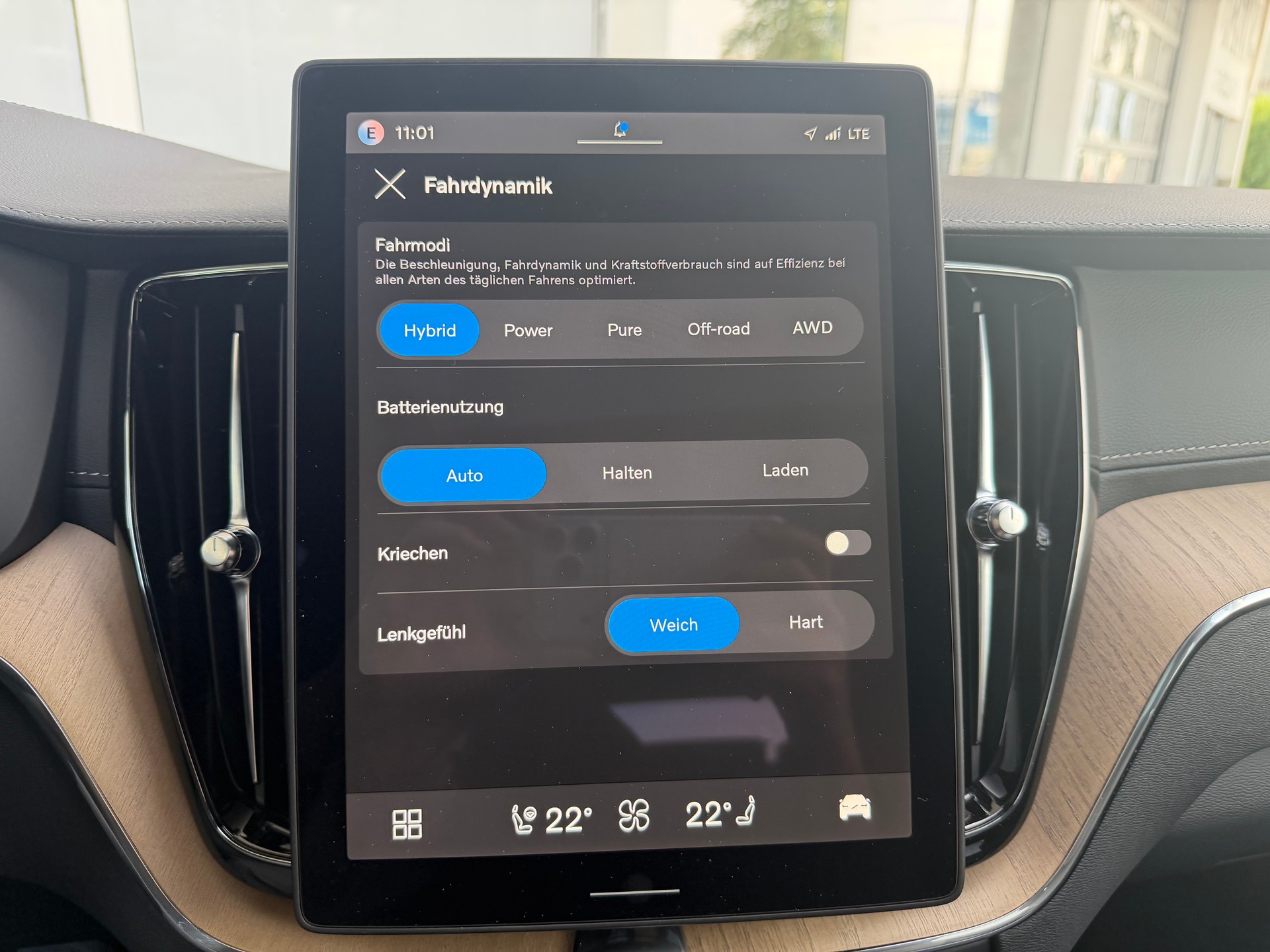 VOLVO XC60 T8 eAWD Ultra Dark Geartronic-image-18