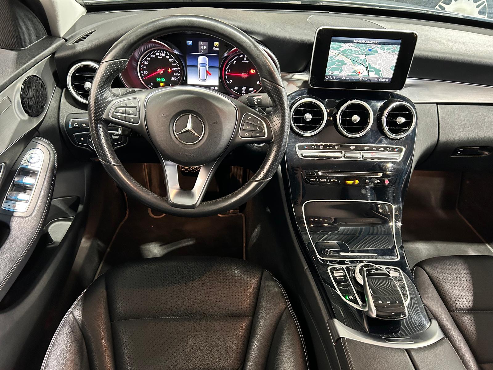MERCEDES-BENZ C 220 d Avantgarde Kombi CH FAHRZEUG-image-14