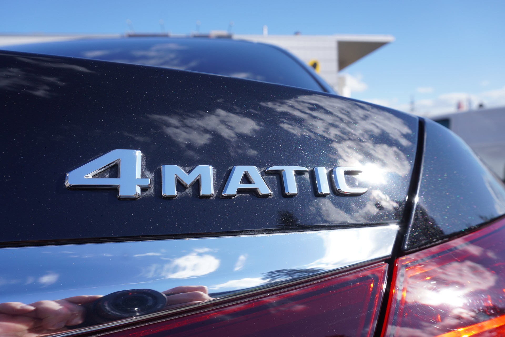 MERCEDES-BENZ E 200 4Matic Avantgarde 9G-Tronic AMG LINE!!!-image-10