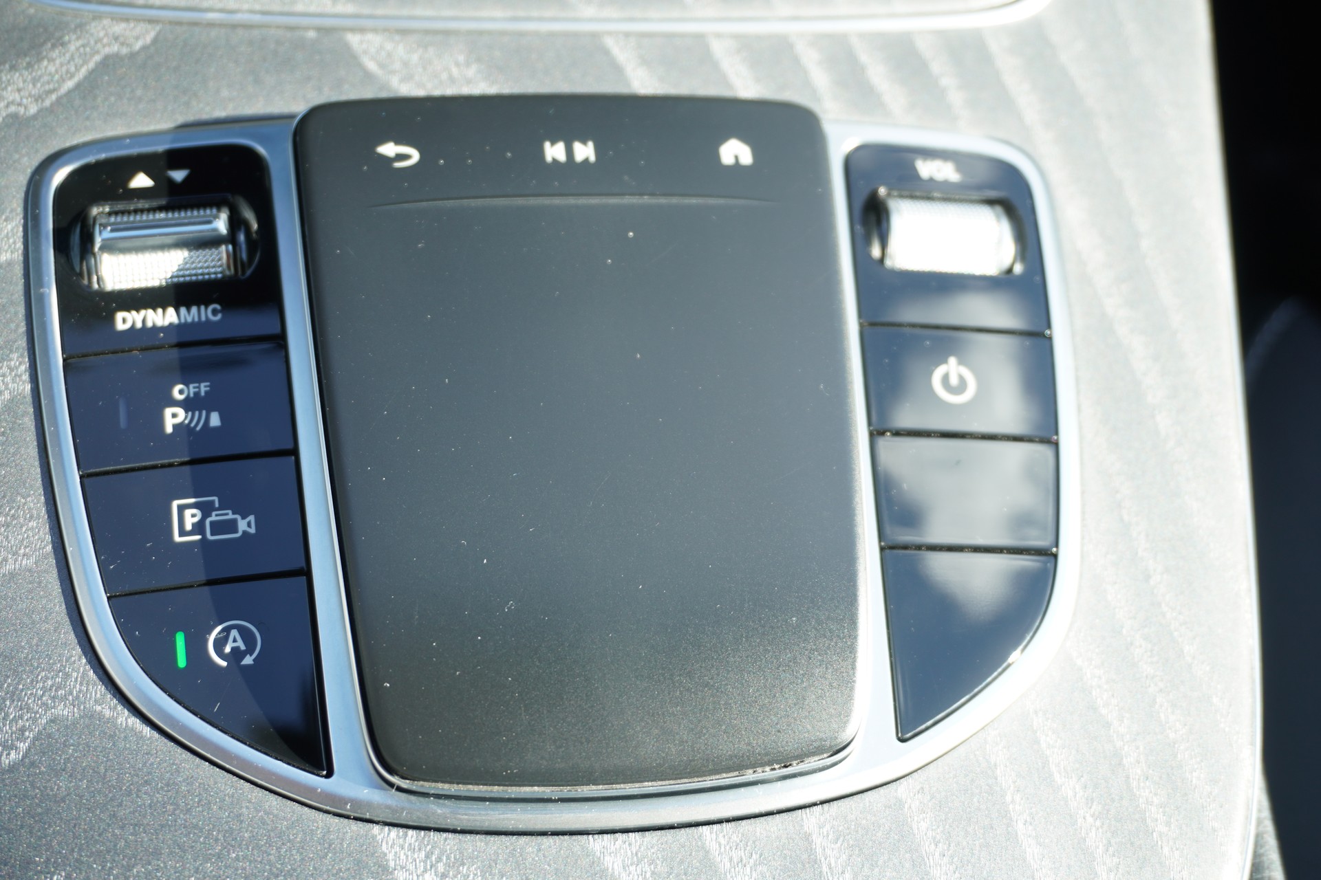 MERCEDES-BENZ E 200 4Matic Avantgarde 9G-Tronic AMG LINE!!!-image-23