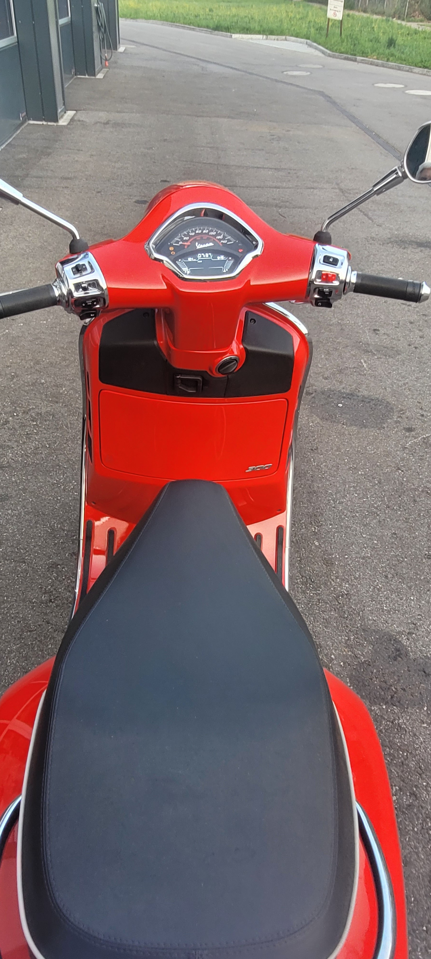PIAGGIO Vespa GTS 300 ABS-image-4