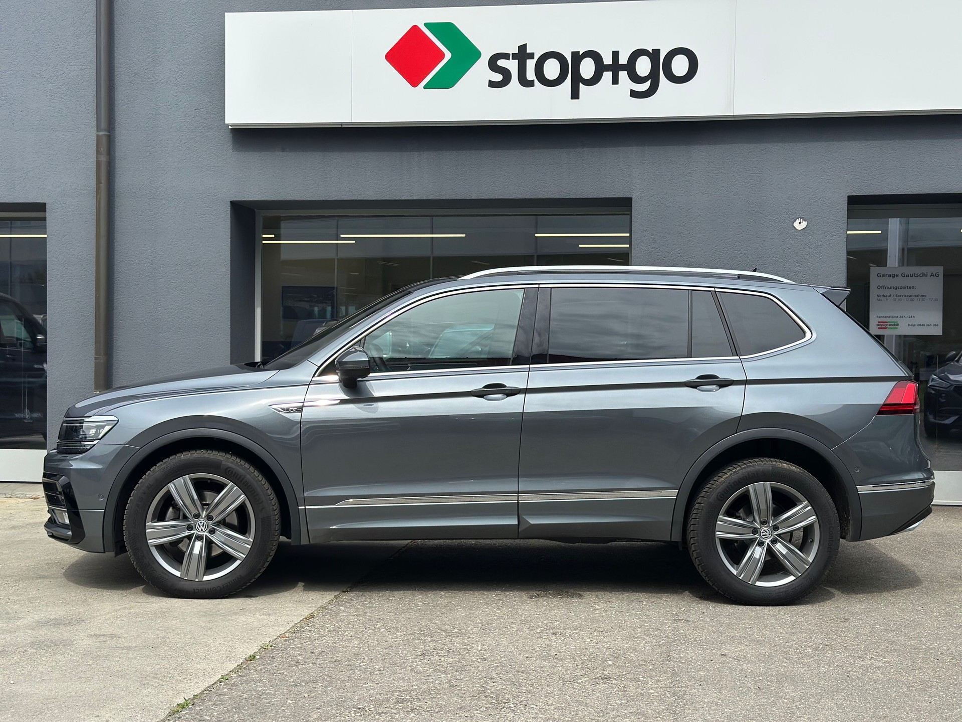 VW Tiguan Allspace 2.0TSI Highline 4Motion DSG-image-2