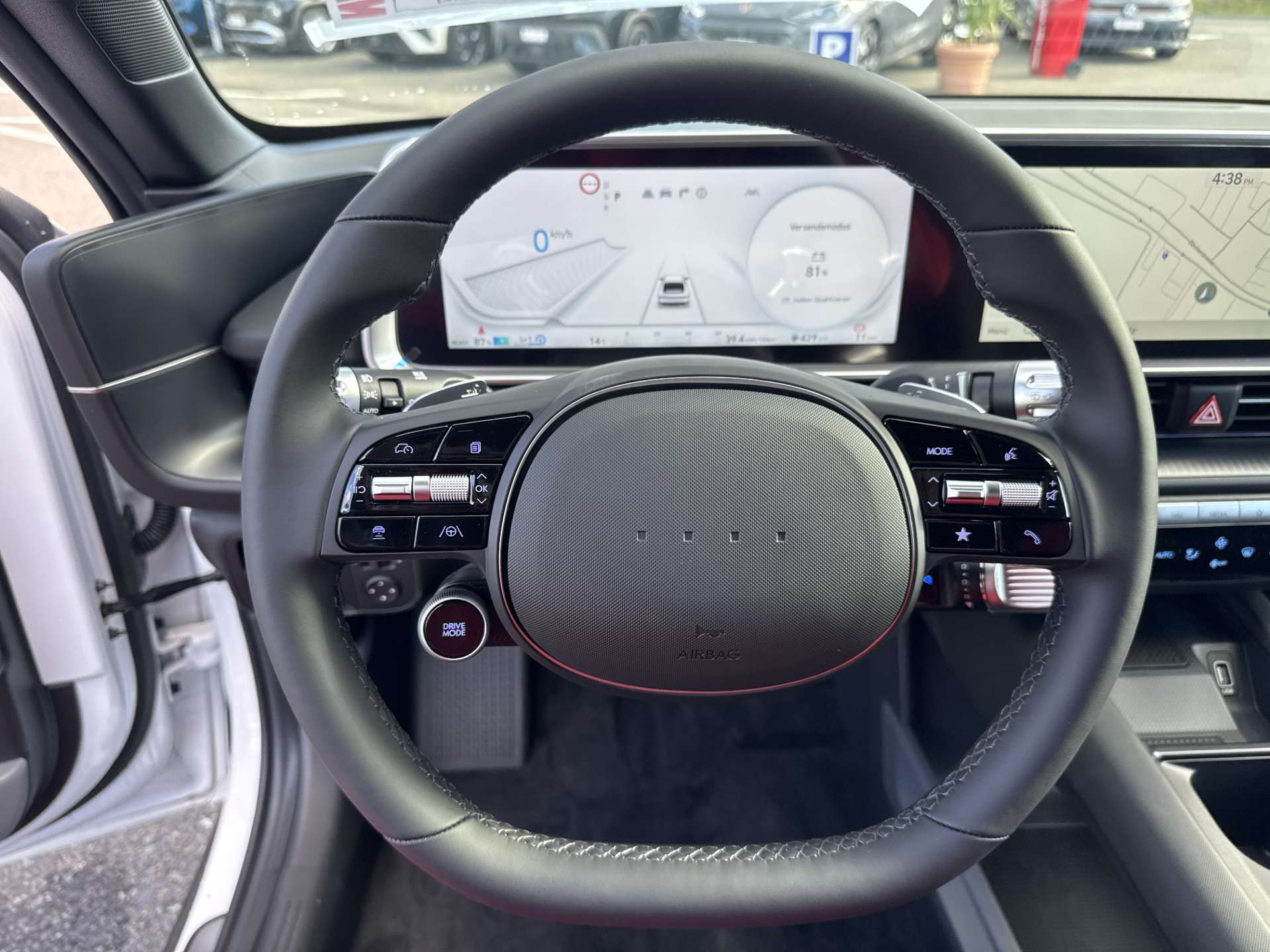 HYUNDAI Ioniq 6 77kWh Plus Line 325PS 4WD Automat-image-15