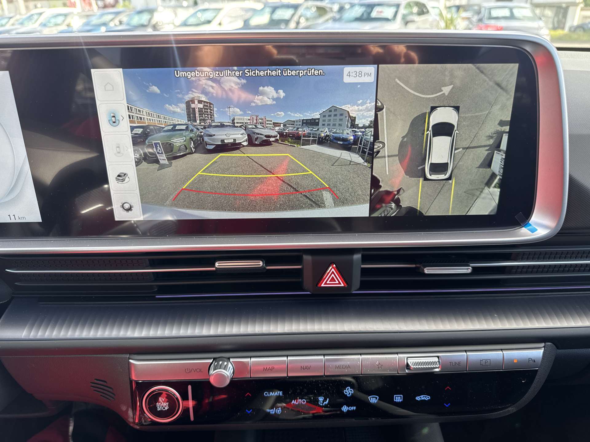 HYUNDAI Ioniq 6 77kWh Plus Line 325PS 4WD Automat-image-9
