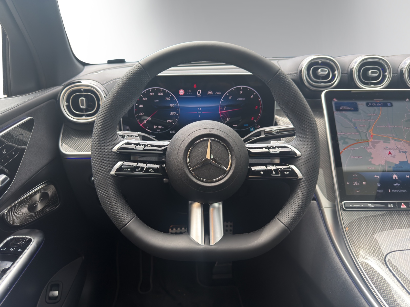 MERCEDES-BENZ GLC 220 d 4Matic 9G-Tronic-image-13