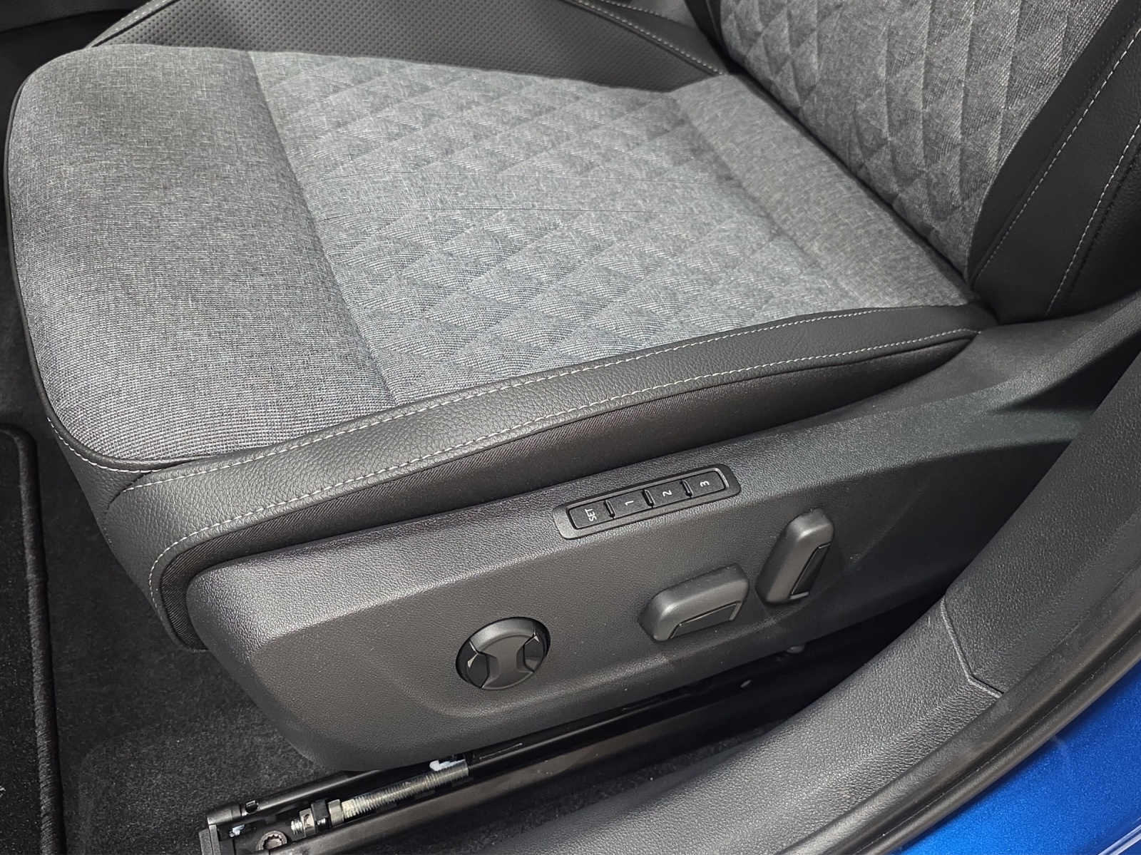 SKODA Octavia Combi 2.0 TSI DSG Sport Line 4x4-image-14