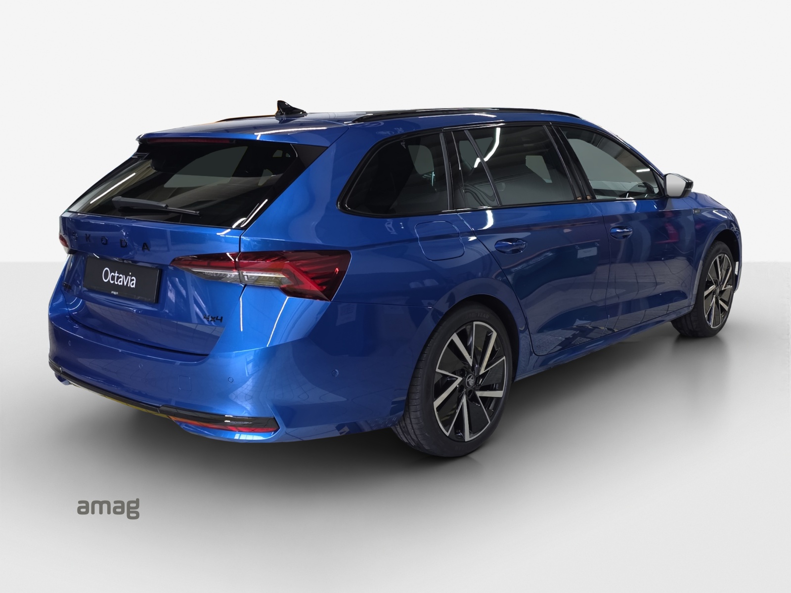 SKODA Octavia Combi 2.0 TSI DSG Sport Line 4x4-image-4