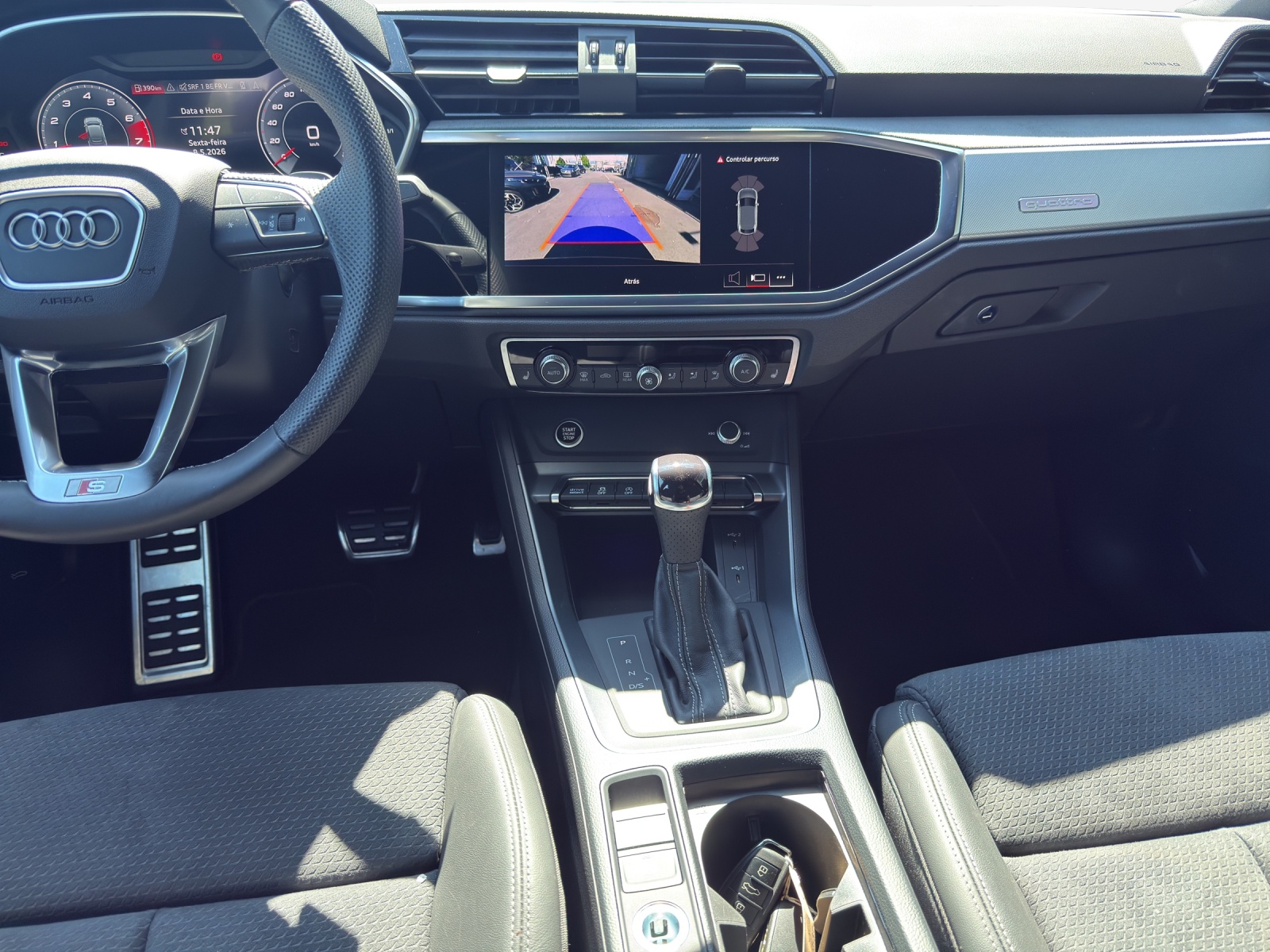 AUDI Q3 Sportback 40 TFSI S line quattro S-tronic-image-10