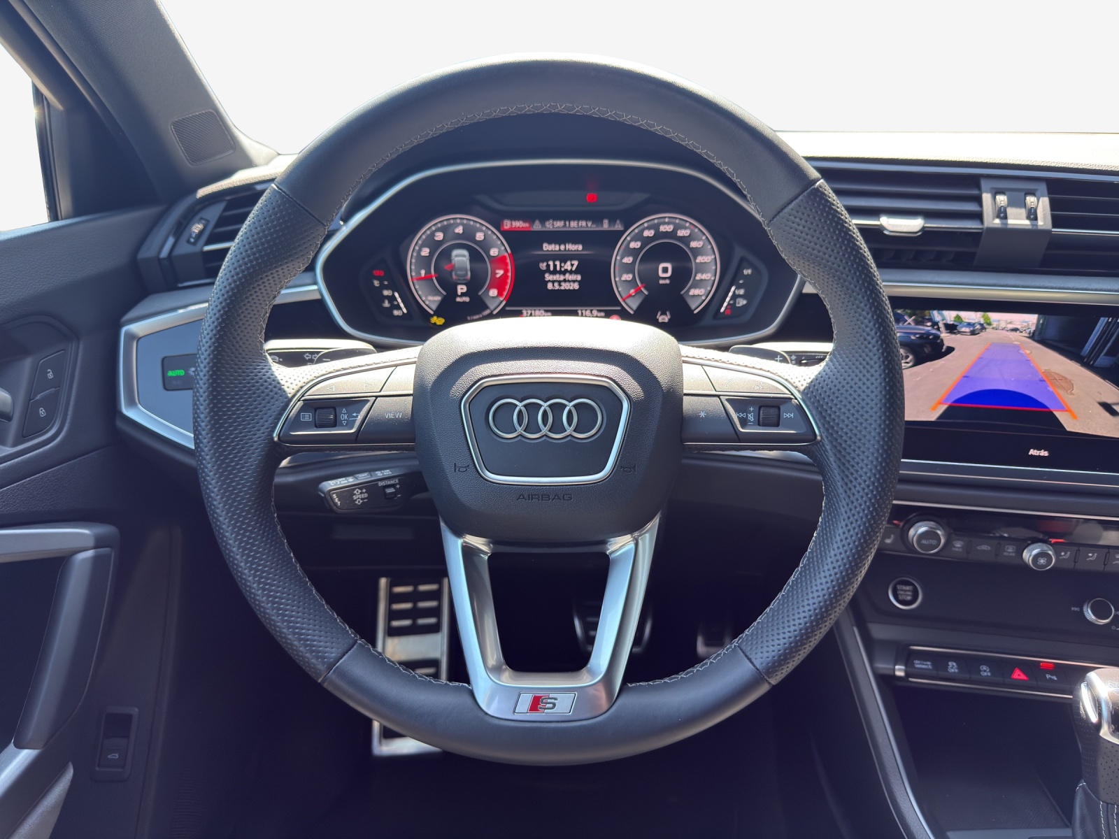 AUDI Q3 Sportback 40 TFSI S line quattro S-tronic-image-9