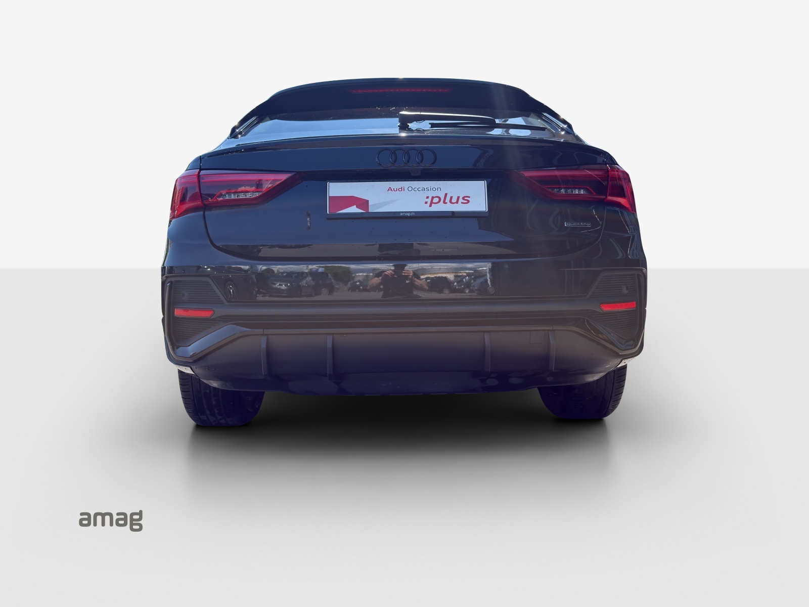 AUDI Q3 Sportback 40 TFSI S line quattro S-tronic-image-3