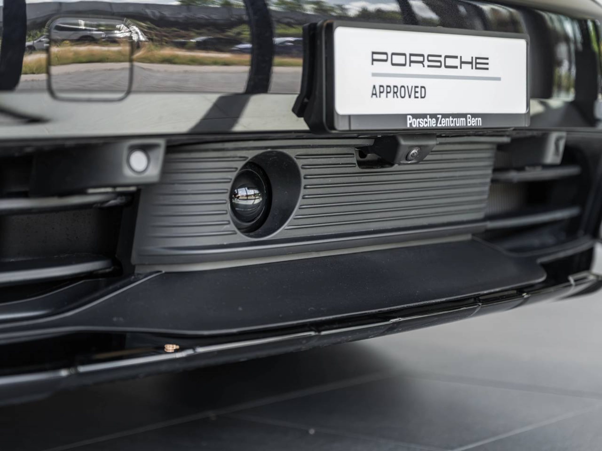 PORSCHE Taycan 4 Cross Turismo-image-24