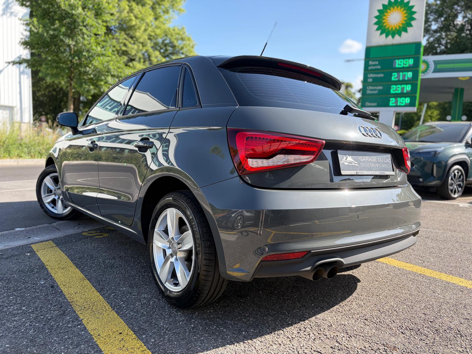 AUDI A1 Sportback 1.4 TFSI S-tronic-image-2