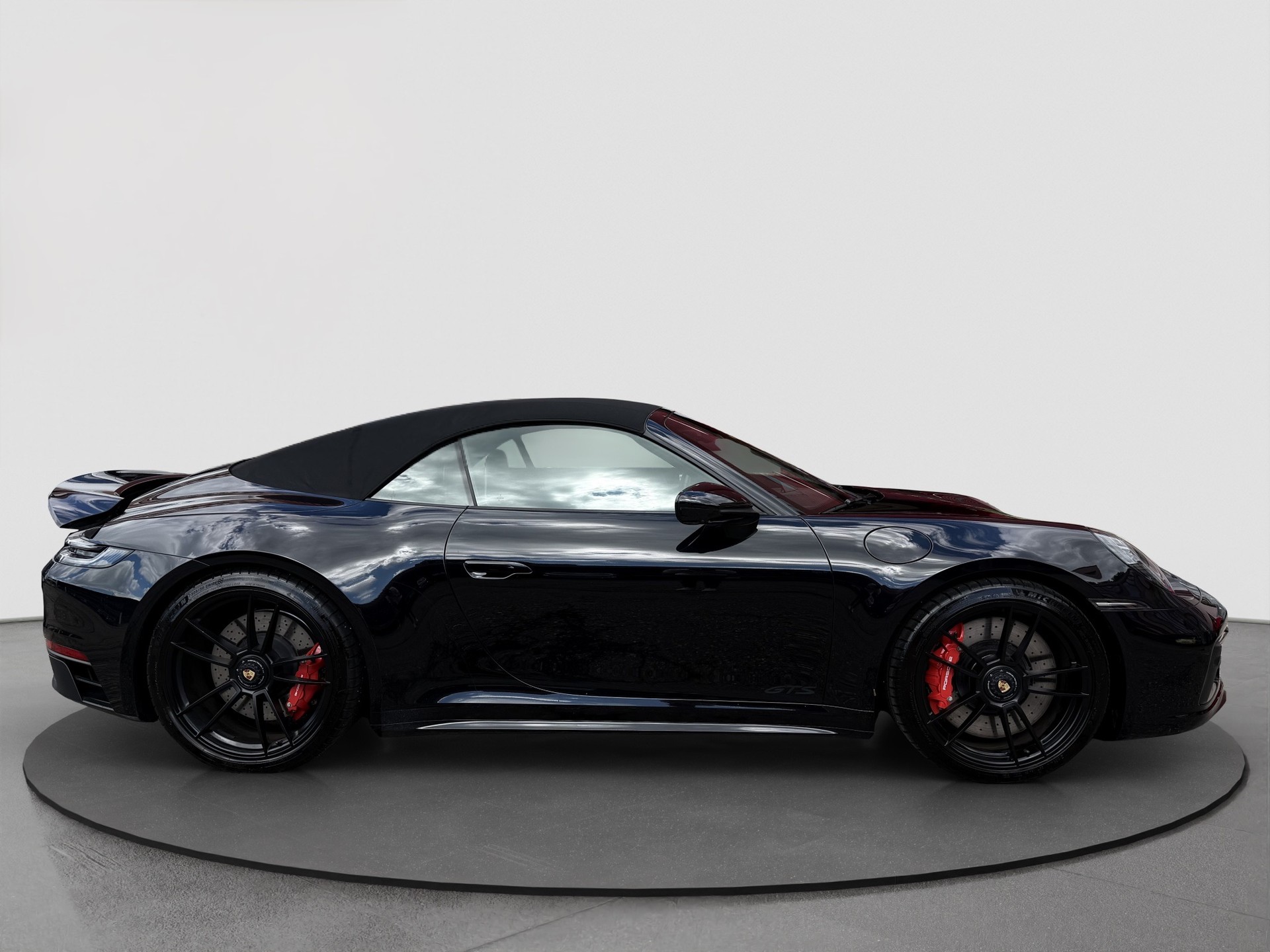 PORSCHE 911 Carrera 4 GTS Cabriolet PDK-image-5