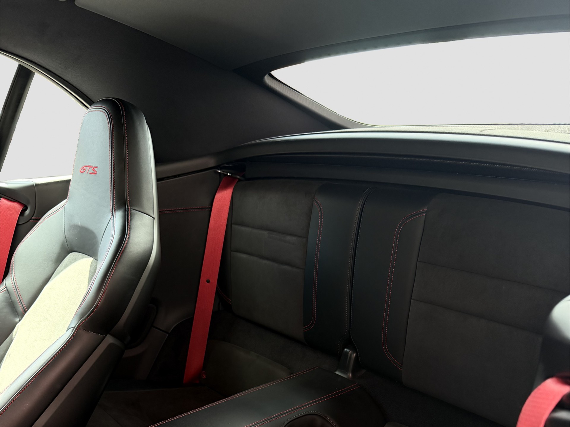 PORSCHE 911 Carrera 4 GTS Cabriolet PDK-image-10
