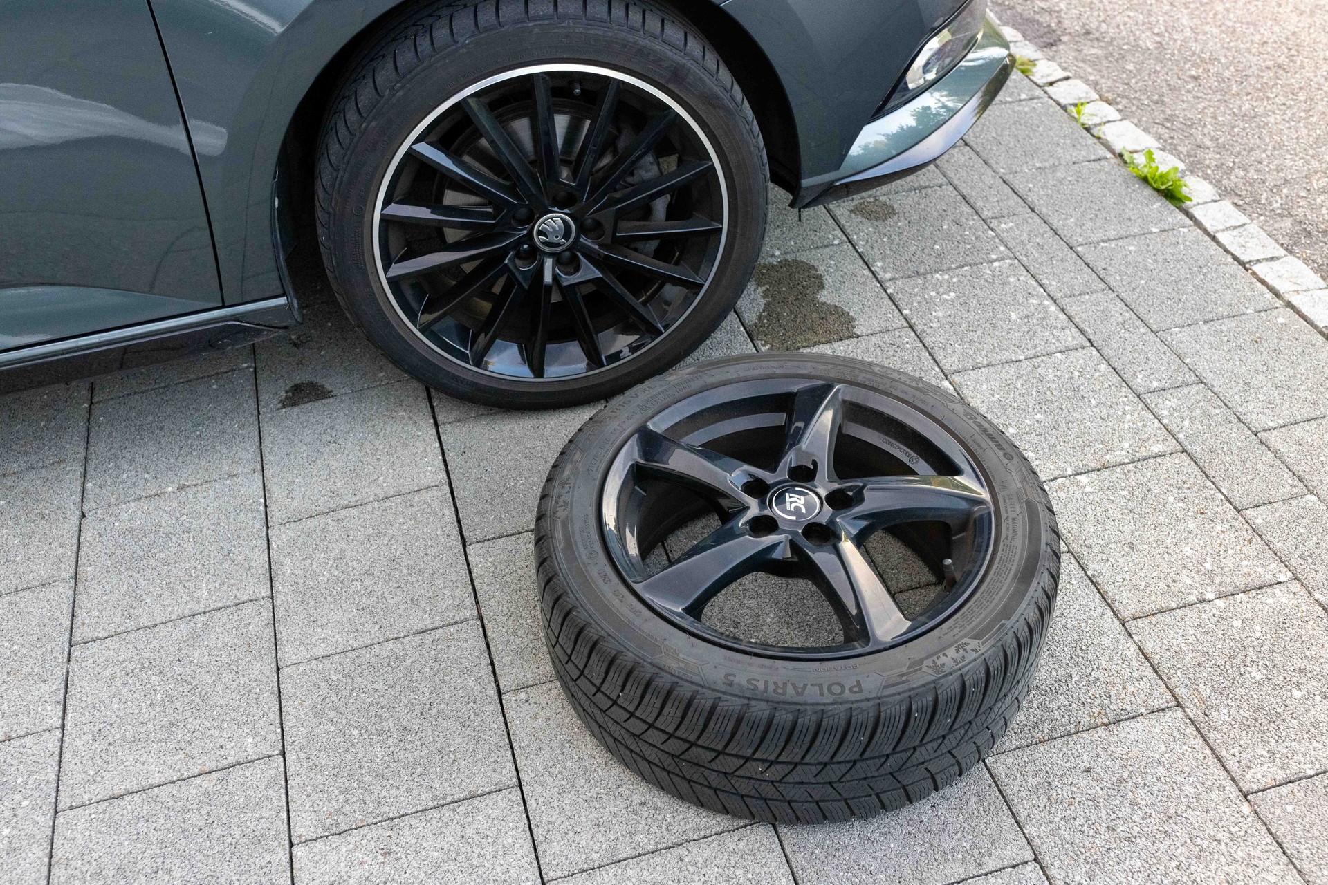SKODA 1.0 TSI Monte Carlo DSG-image-5