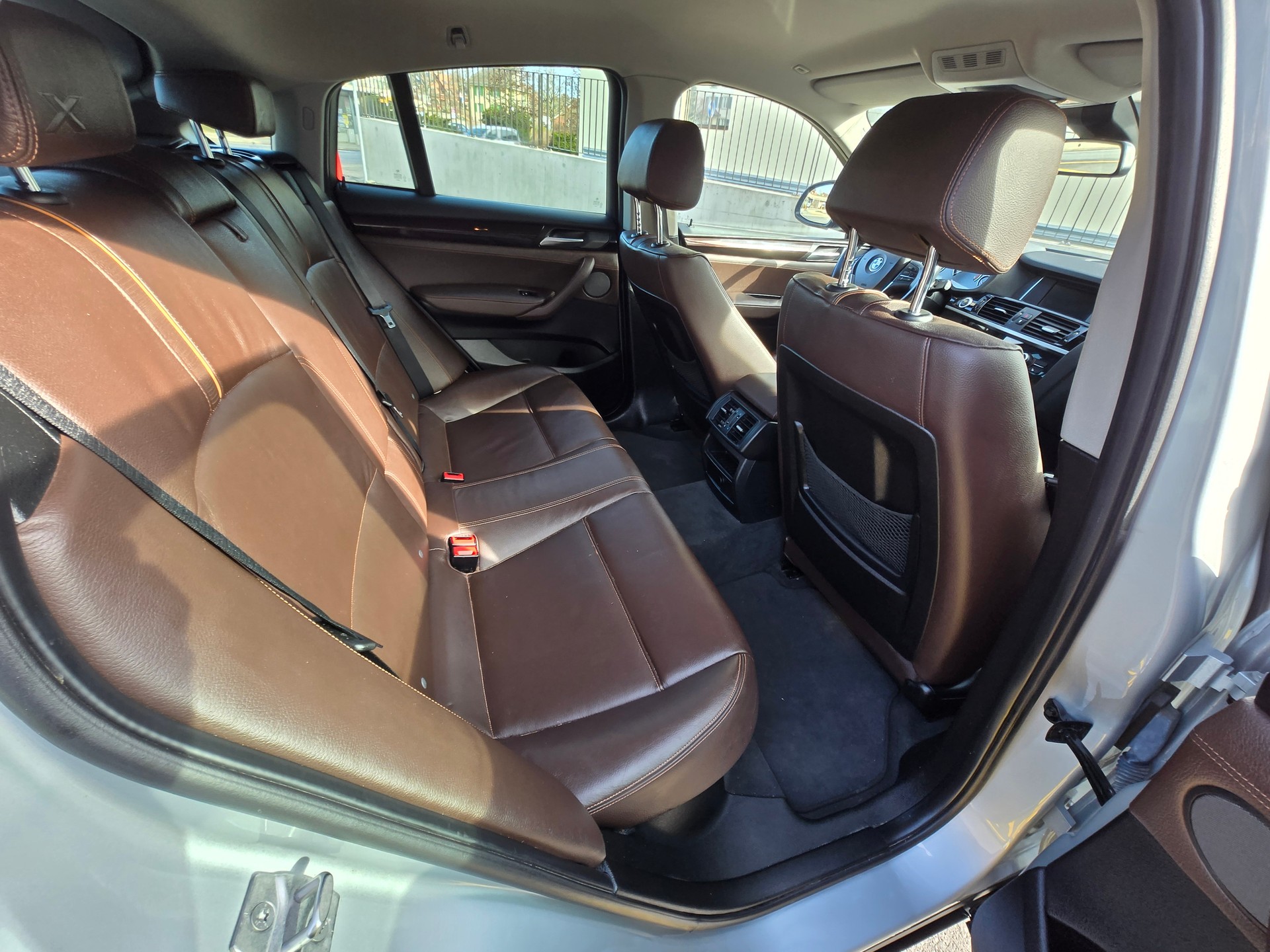 BMW 20d xDrive-image-4