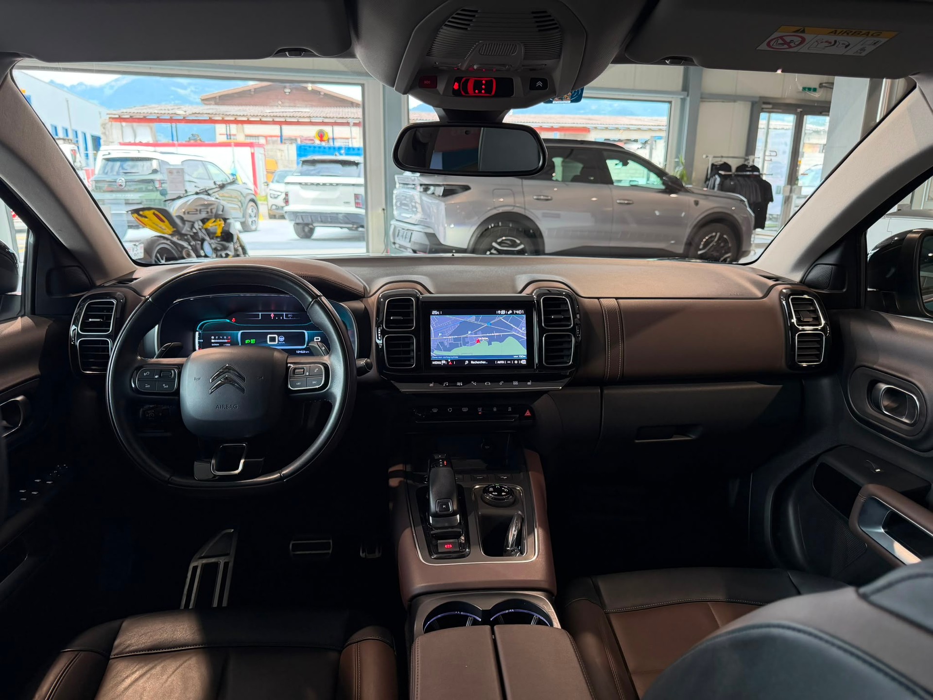 CITROEN C5 Aircross 1.6i PureTech Shine EAT8-image-10