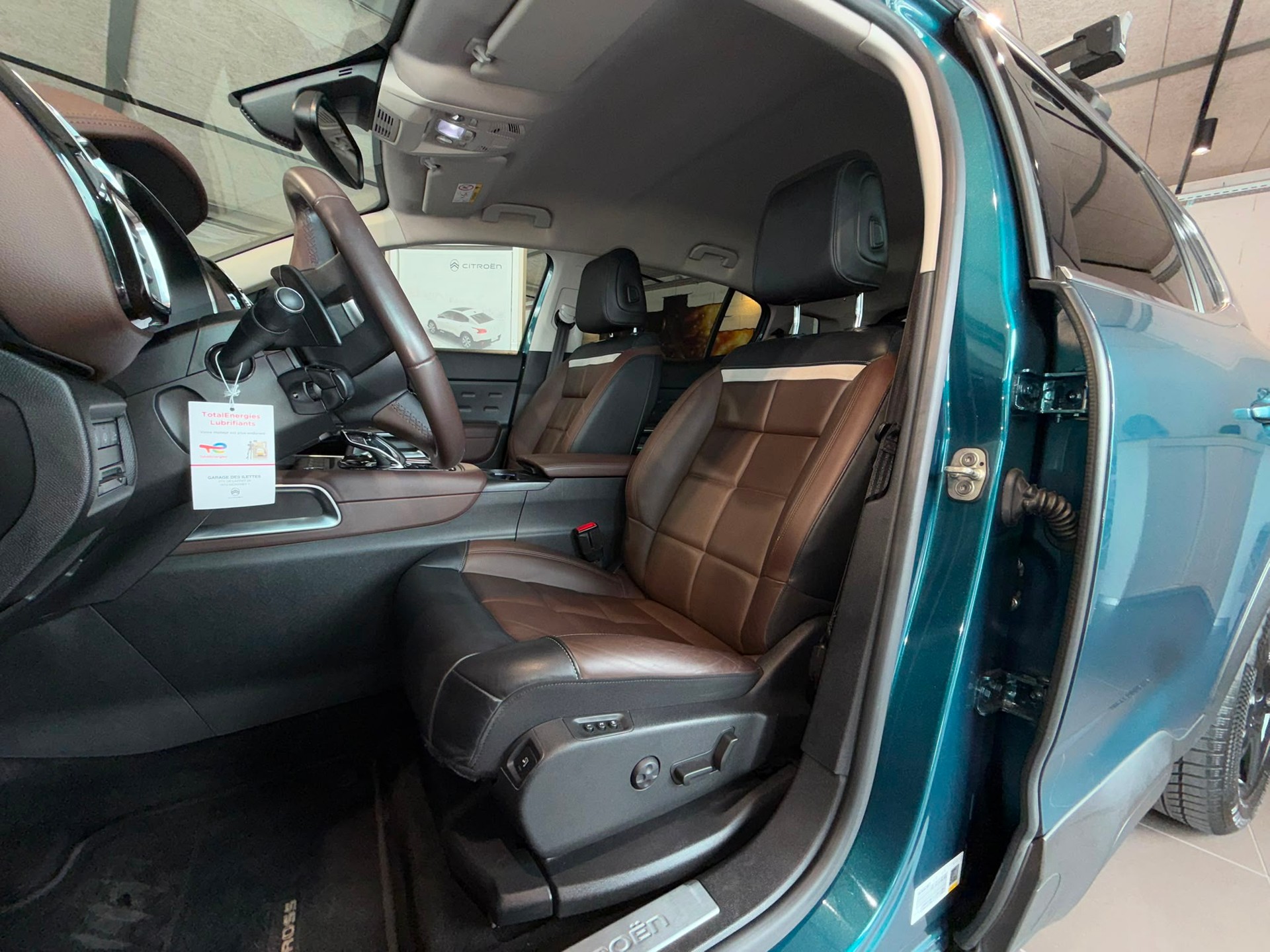 CITROEN C5 Aircross 1.6i PureTech Shine EAT8-image-5