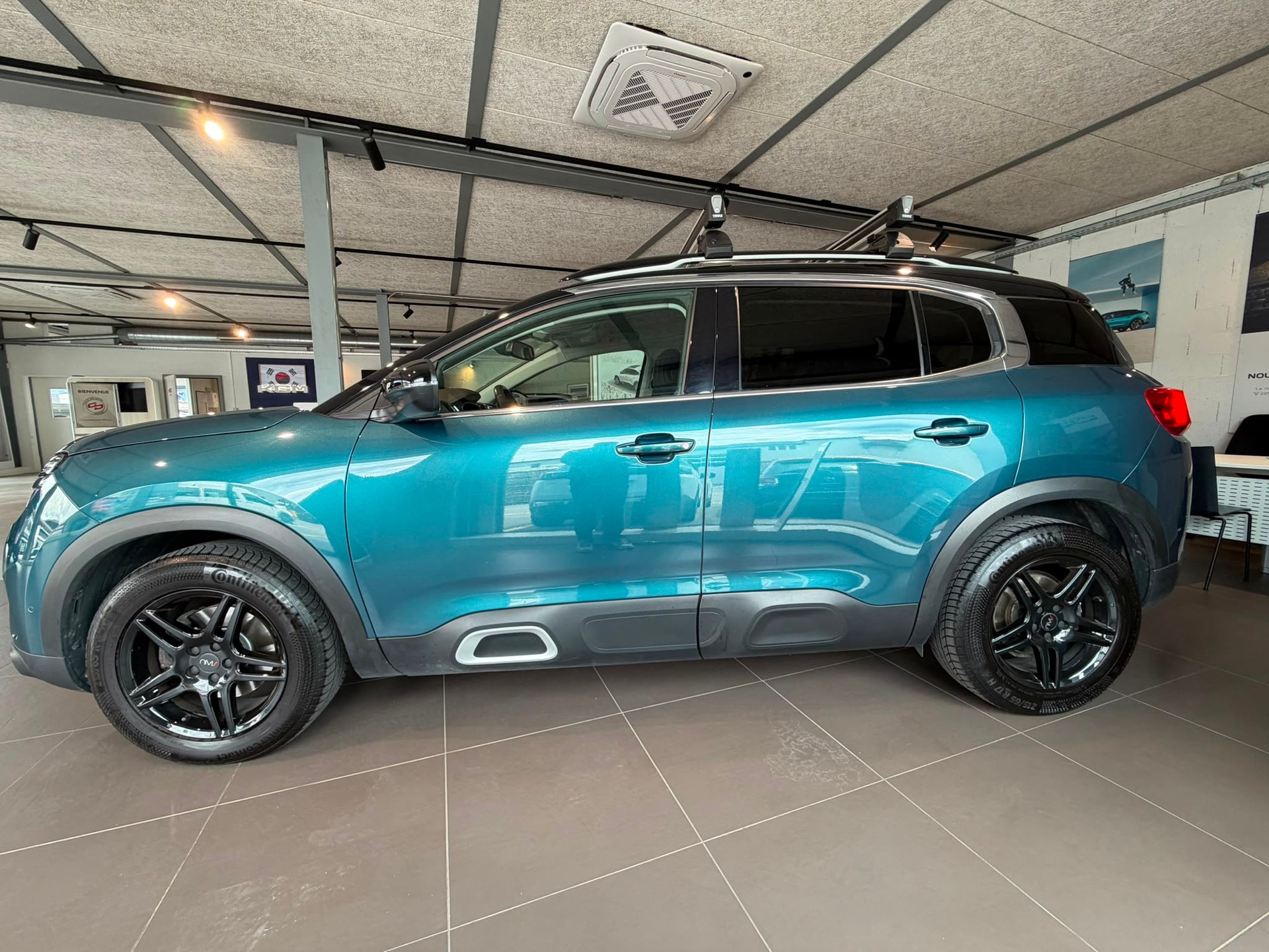 CITROEN C5 Aircross 1.6i PureTech Shine EAT8-image-1