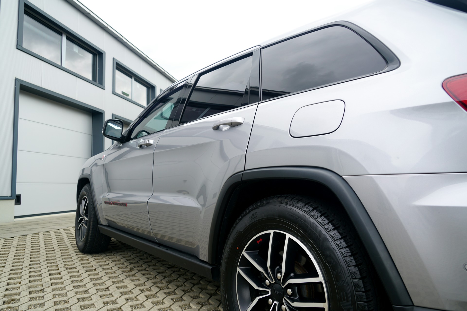 JEEP Grand Cherokee 3.0 CRD Trailhawk Automatic (CH)-image-10