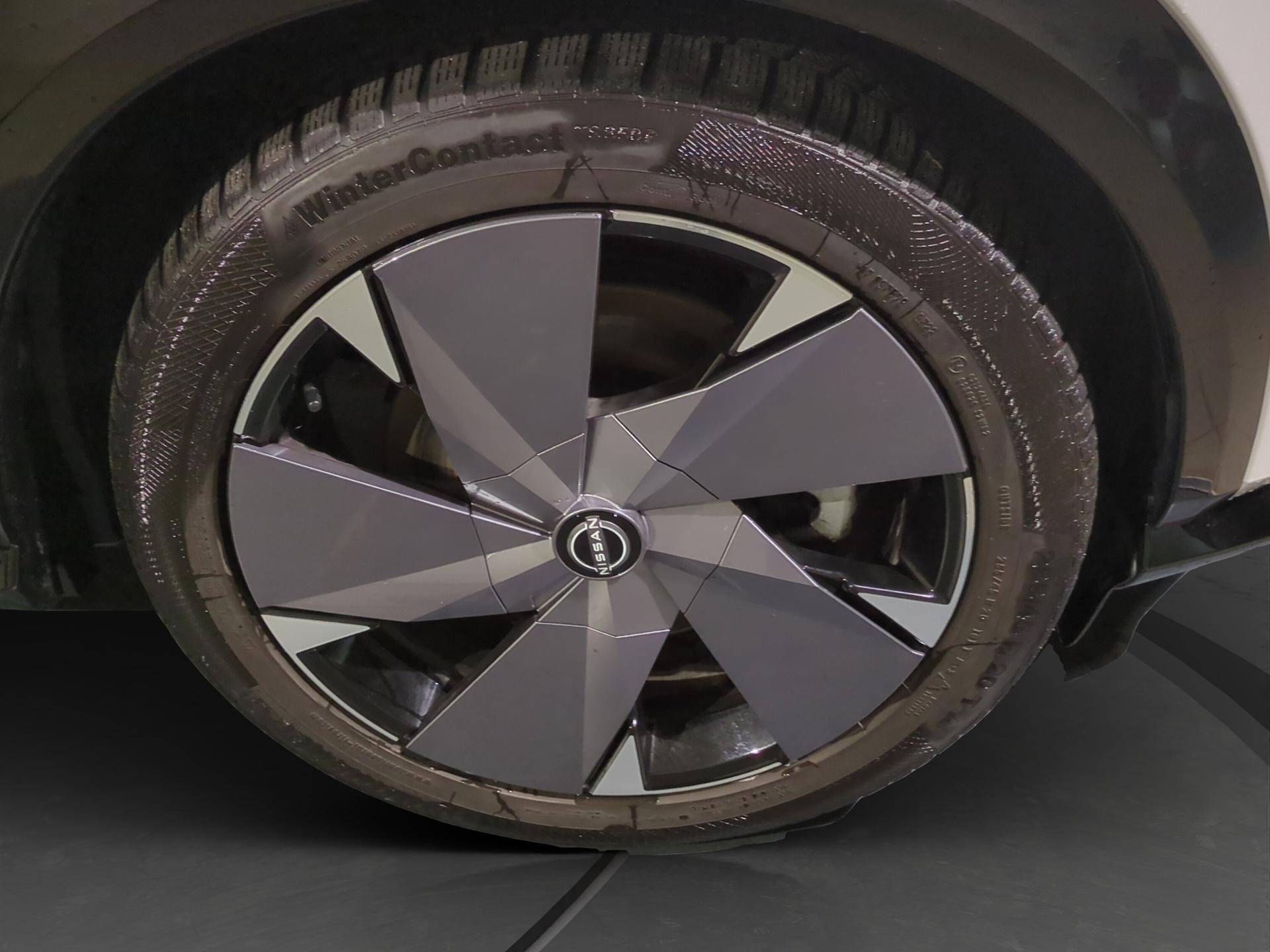 NISSAN Ariya 87 kWh e-4orce Evolve400 Allrad-image-17