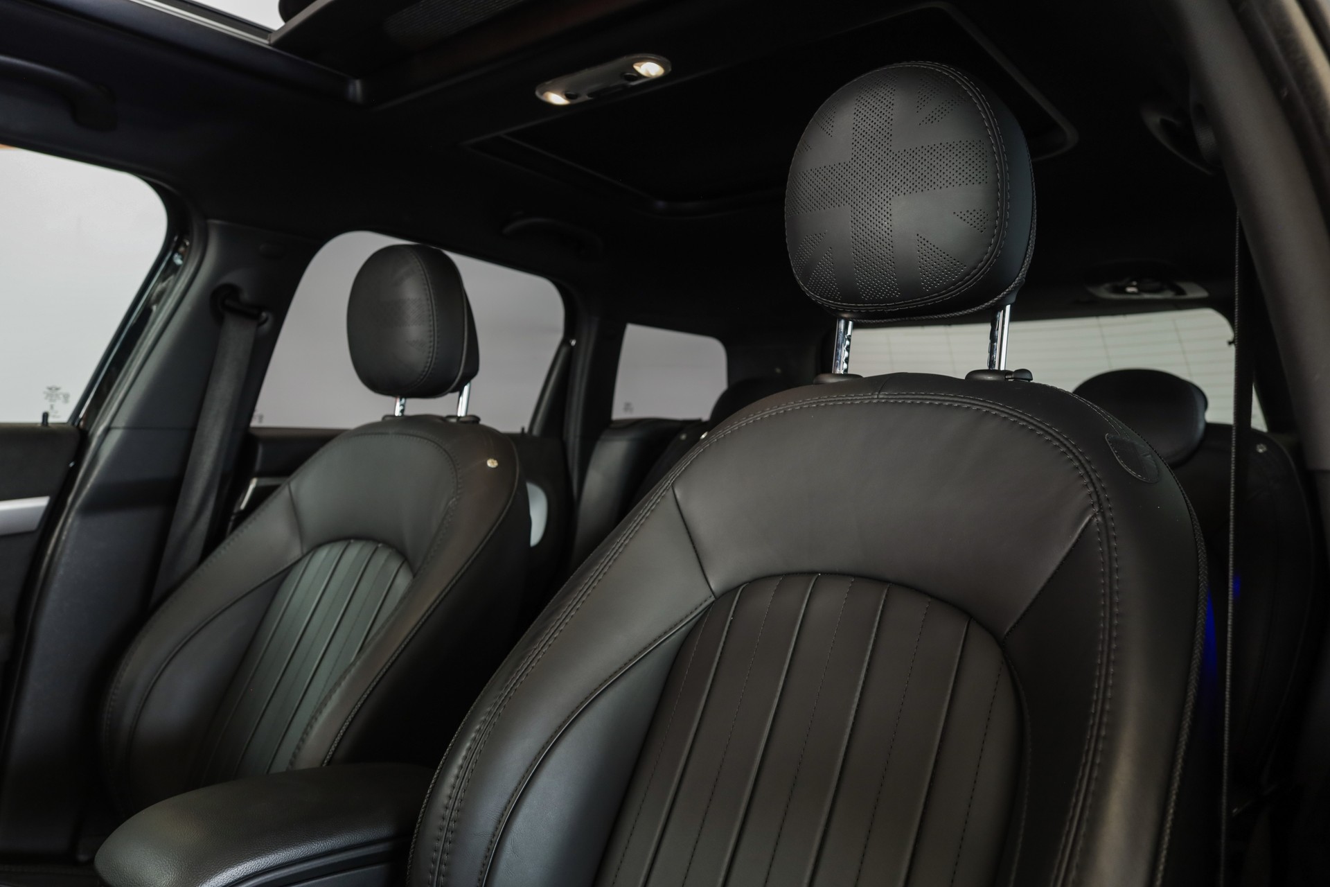 MINI Countryman Cooper SE Trafalgar ALL4 PHEV Steptronic-image-9