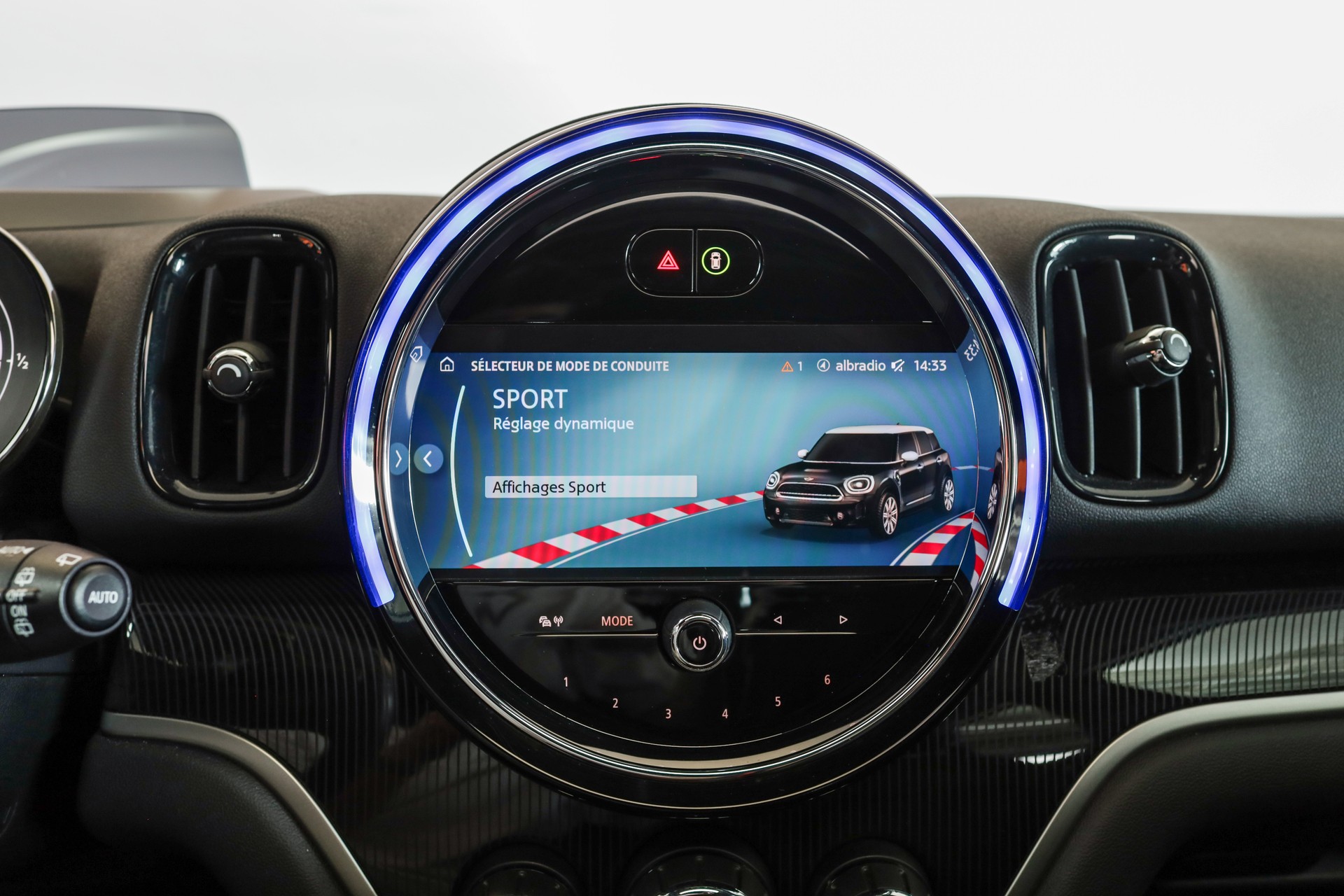 MINI Countryman Cooper SE Trafalgar ALL4 PHEV Steptronic-image-14