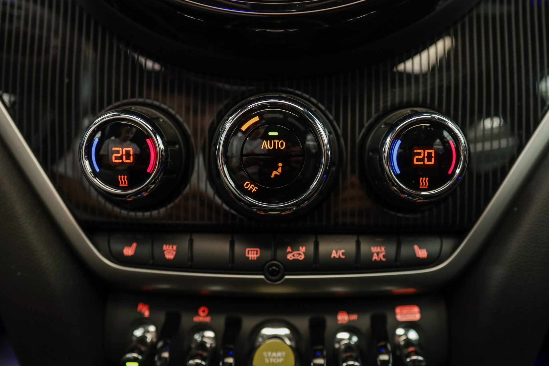 MINI Countryman Cooper SE Trafalgar ALL4 PHEV Steptronic-image-17