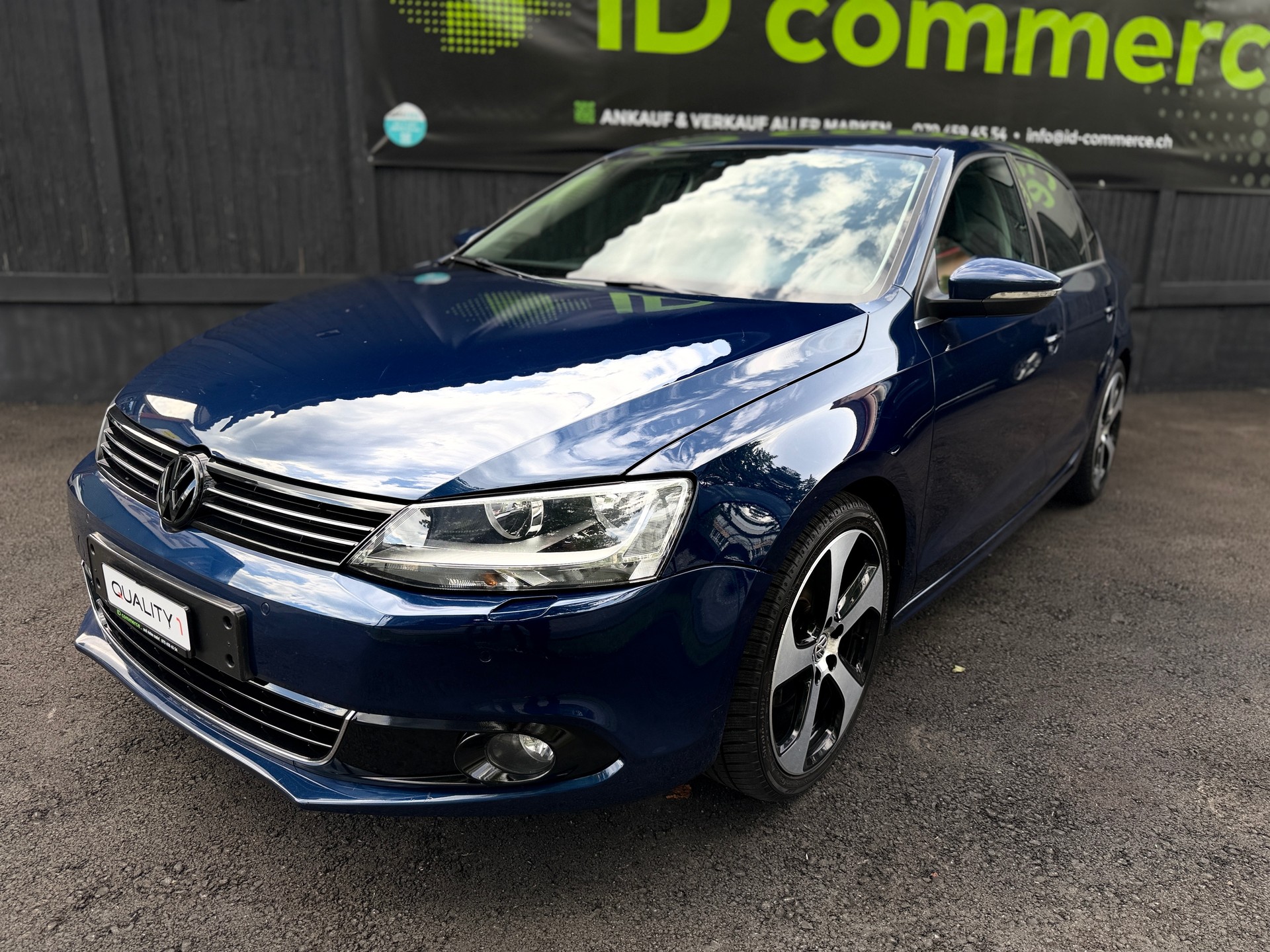 VW Jetta 2.0 TDI Highline DSG-image-0