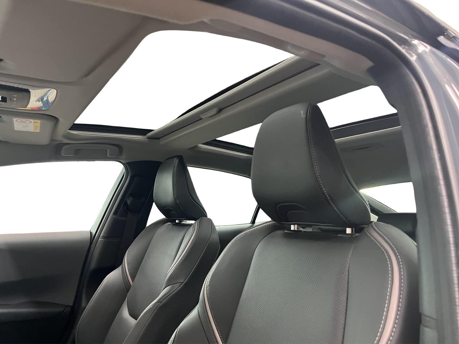 TOYOTA Prius 2.0 Plug-In-Hybrid Premium-image-13