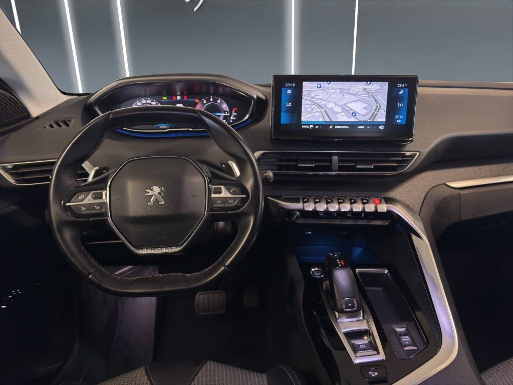 PEUGEOT 3008 1.2 PureTech Allure Pack EAT8-image-5