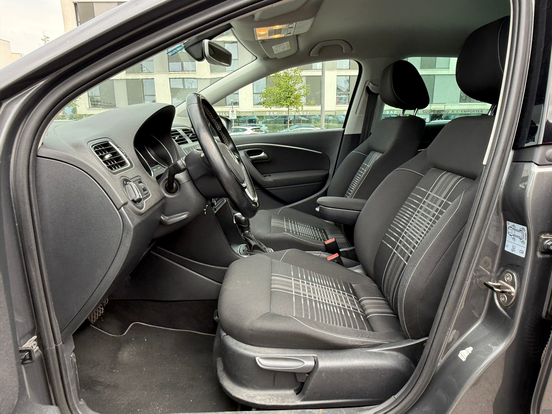VW Polo 1.0 TSI BMT Lounge DSG - Camera - Navigation - Régulateur de Distance - Nouvelle Expertise - NEU MFK : 30.06.2026-image-23