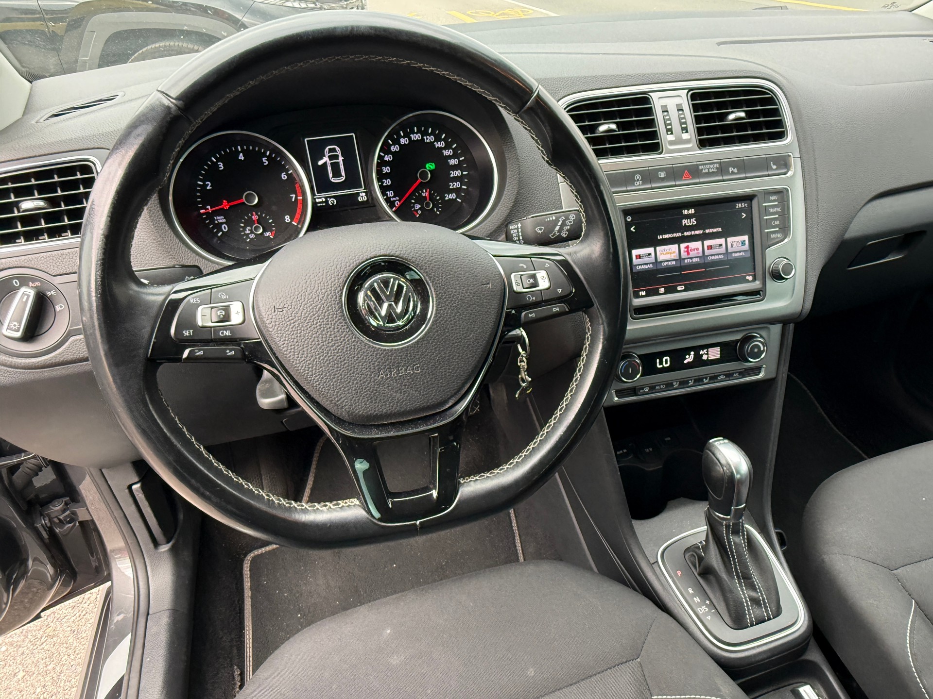 VW Polo 1.0 TSI BMT Lounge DSG - Camera - Navigation - Régulateur de Distance - Nouvelle Expertise - NEU MFK : 30.06.2026-image-24