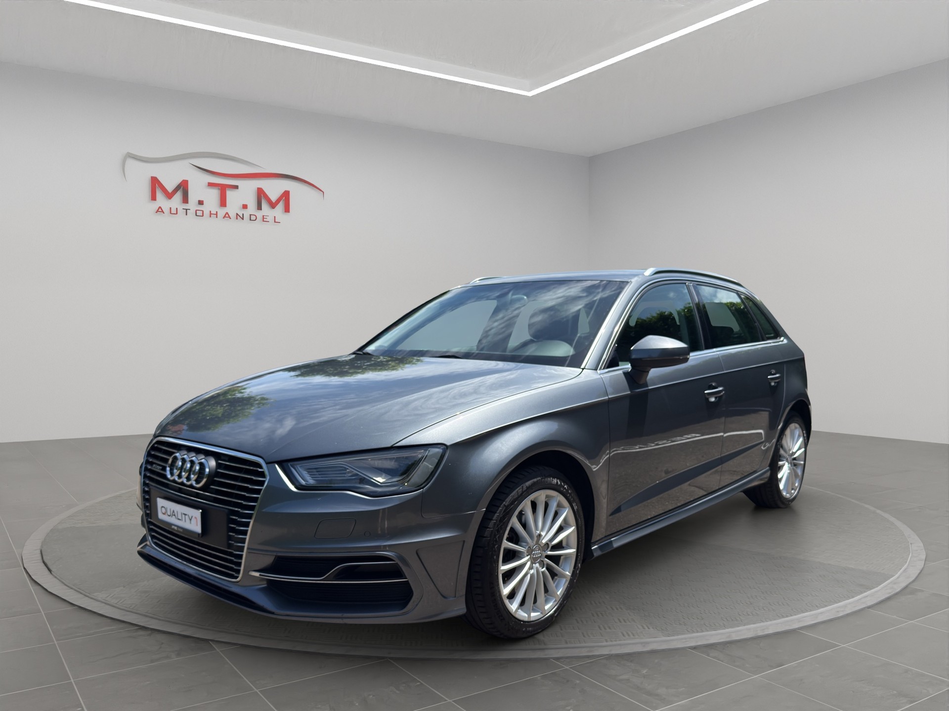 AUDI A3 Sportback 1.4 e-tron Ambition S-tronic-image-3