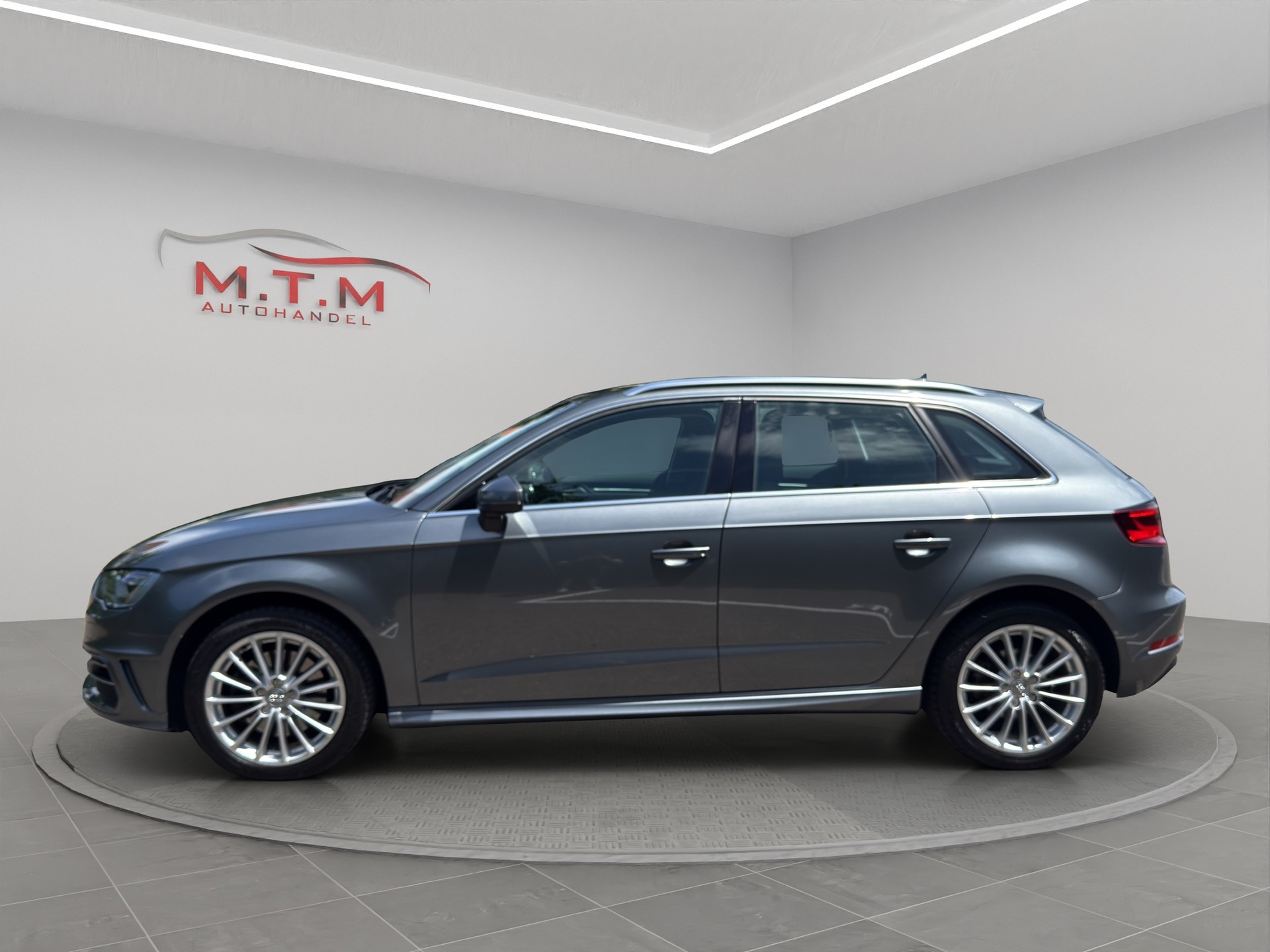 AUDI A3 Sportback 1.4 e-tron Ambition S-tronic-image-5