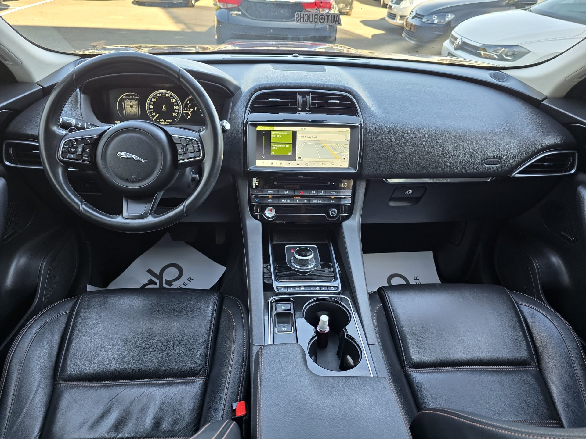 JAGUAR F-Pace 3.0 TD Prestige AWD Automatik-image-25