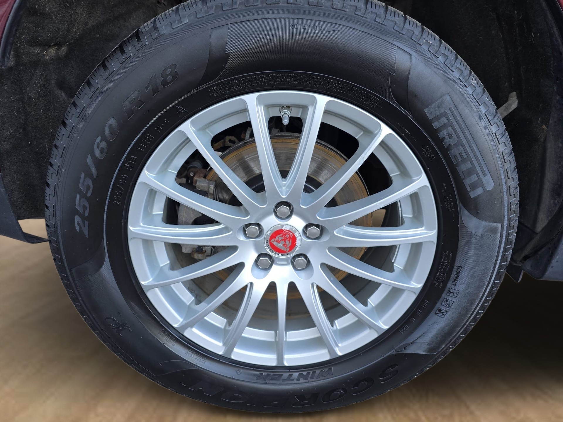 JAGUAR F-Pace 3.0 TD Prestige AWD Automatik-image-23