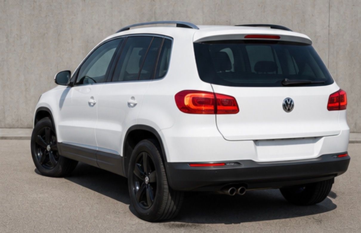 VW Tiguan 2.0 TDI BMT Cup 4Motion DSG-showroom-element-1