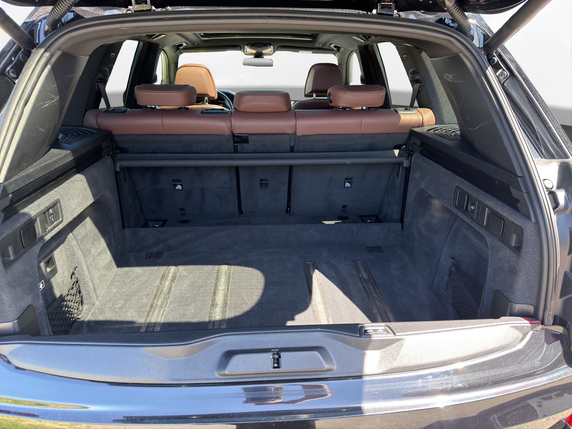 BMW X5 xDrive 40i Steptronic-image-12