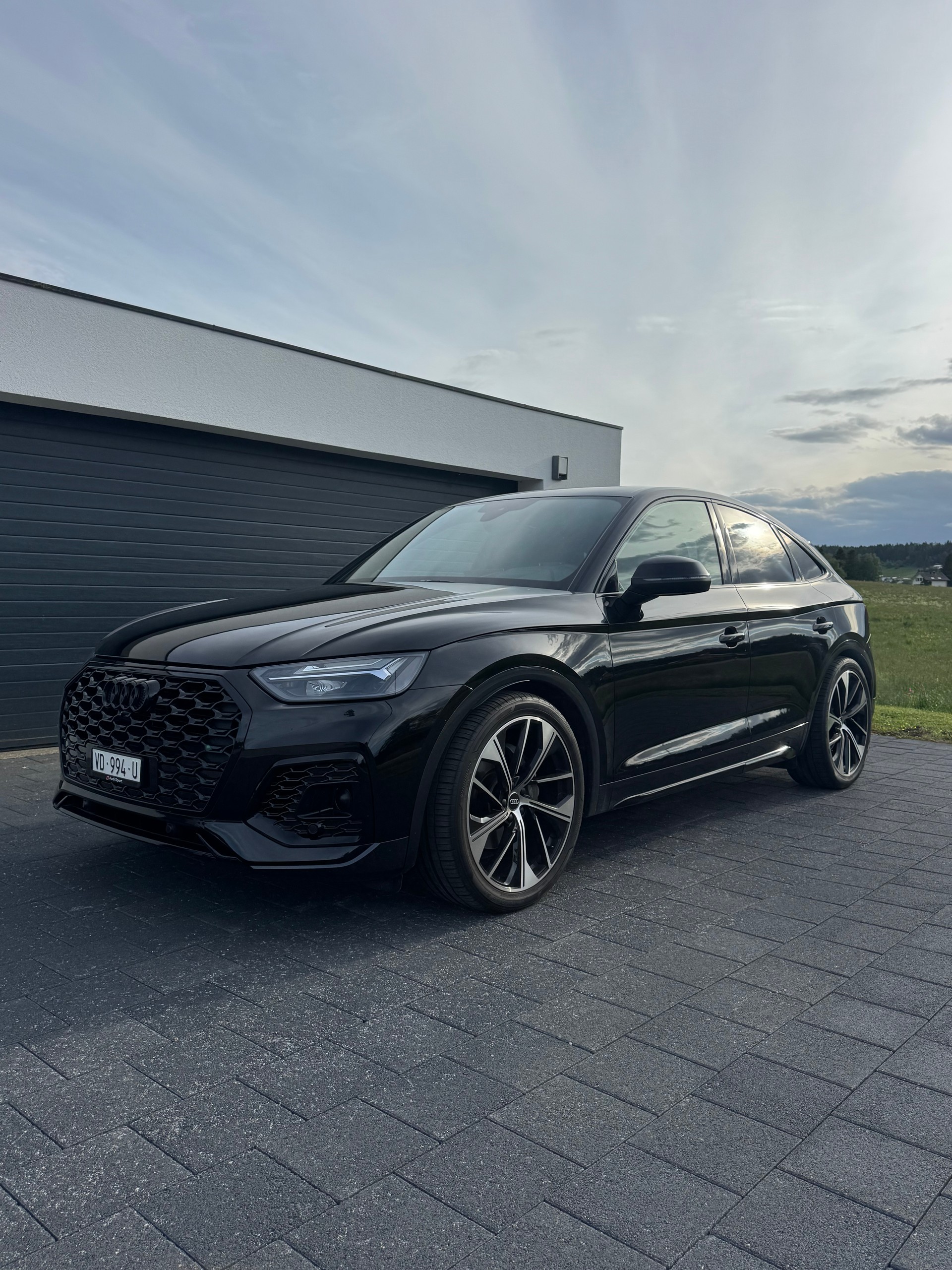 AUDI Q5 Sportback 45 TFSI S line quattro S-tronic-image-12