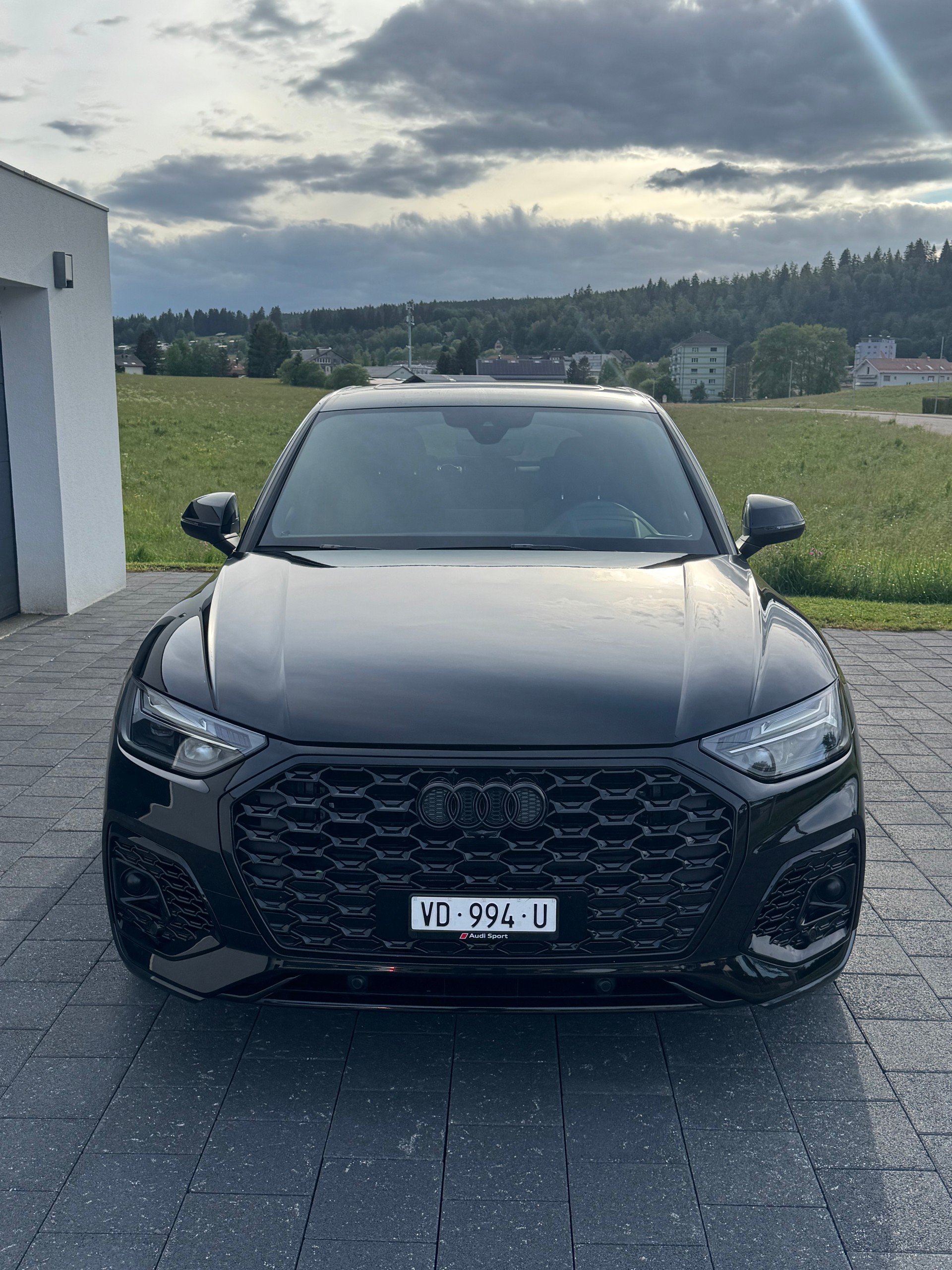 AUDI Q5 Sportback 45 TFSI S line quattro S-tronic-image-1